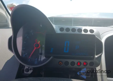 2015 Chevrolet Sonic Lt Auto из США, поврежденный, VIN 1G1JC6SH7F4202782